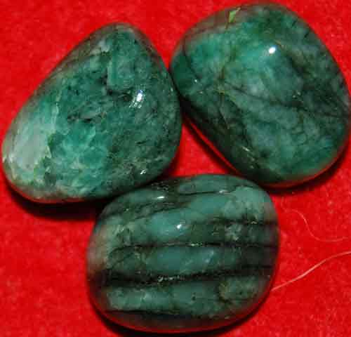 3 Emerald Tumbled Stones #10