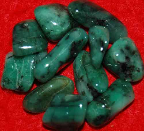 11 Emerald Tumbled Stones #27