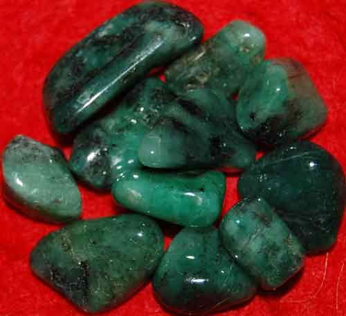 11 Emerald Tumbled Stones #29
