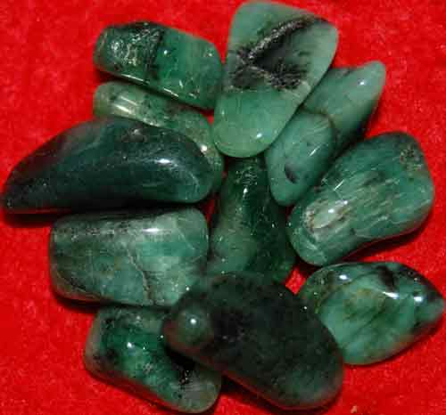11 Emerald Tumbled Stones #32