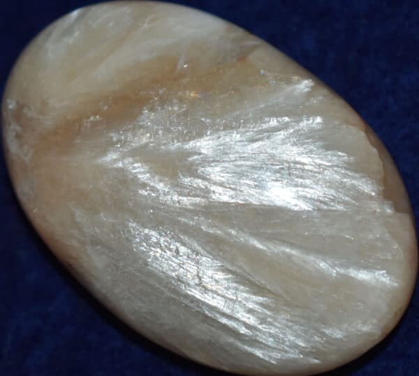 Stilbite Soap-Shaped Palm Stone #8